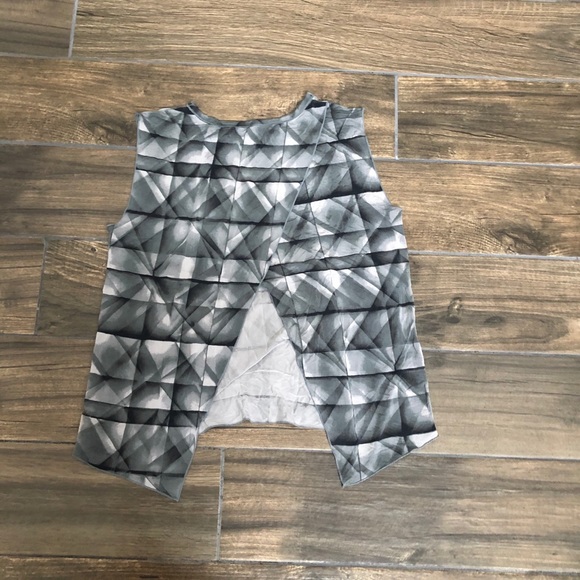 Athleta gray abstract tank top open back White XS - Picture 4 of 7